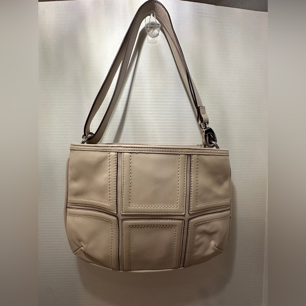 Tignanello Cream Leather Handbag - shoulder or crossbody - Picture 3 of 9